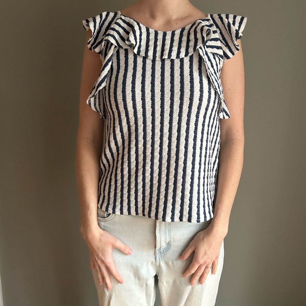 Ruffle Sleeve Keyhole Bow Back Top